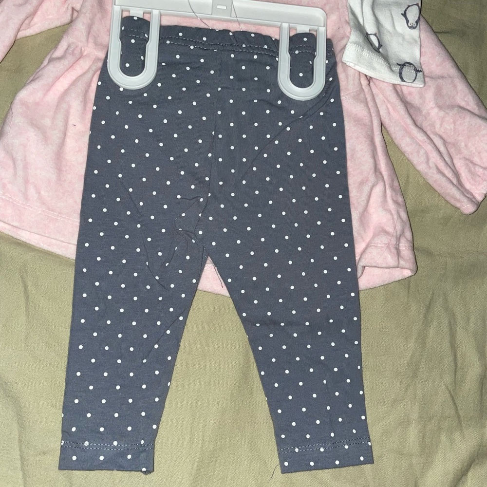 Carter's three piece set - Picture 2 of 3